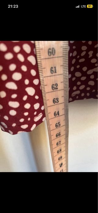Blusa estampada burdeos talla L nueva