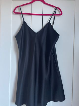 Vestido negro lencero tirantes