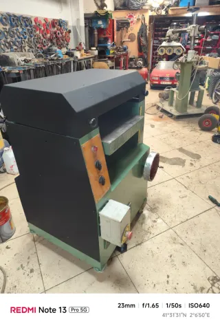 Maquinaria de carpintería industrial