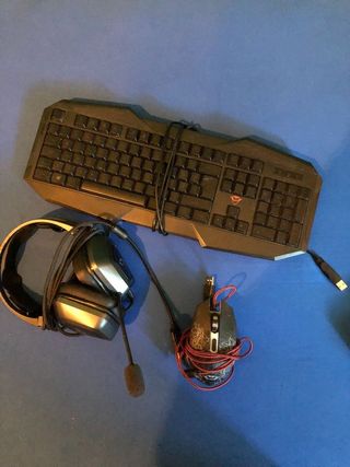 kit gaming trust (mouse, tastiera, cuffie)
