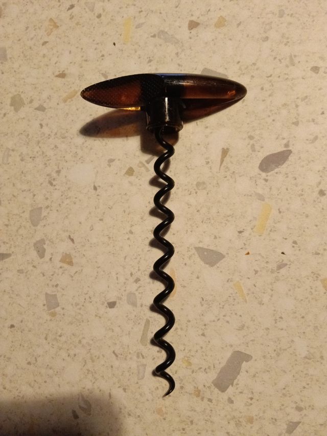 Piccolo apribottiglie vintage