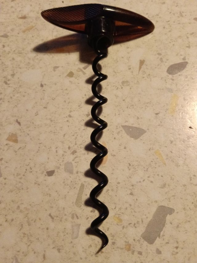 Piccolo apribottiglie vintage