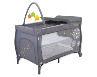 Cuna de viaje gris con estrellas