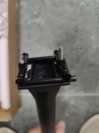 Tija carbono 30.9mm 400mm