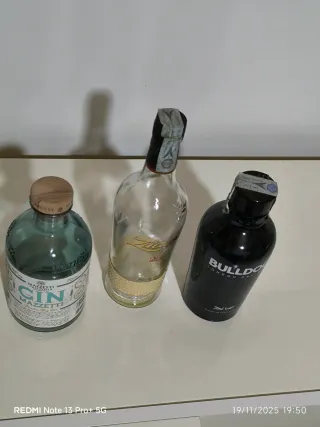 Bottiglie vuote Gin Mazzetti, Zacapa, Bulldog