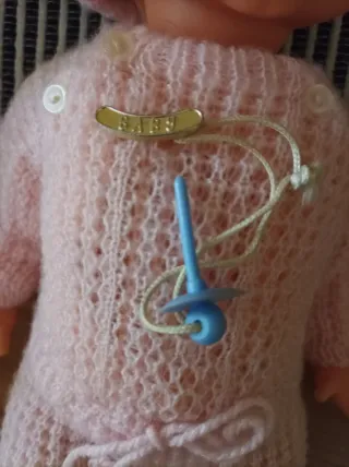 Muñeca antigua con chupete