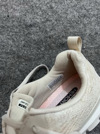 Zapatillas Skechers Flex Lite Beige
