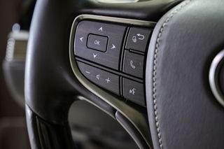 Lexus LS   500h Luxury Art Wood LWhite