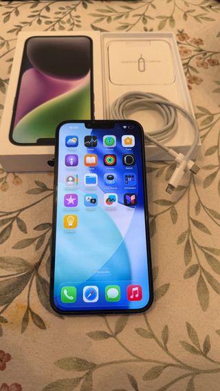 iPhone 14 Plus Apple