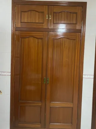 Lote de puertas de interior de madera