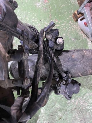 Suspensión Kawasaki ZZR600