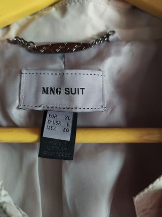 Gabardina Mango Beige