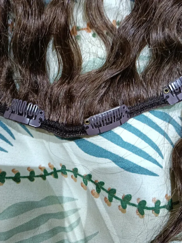 Extensiones de cabello natural castaño