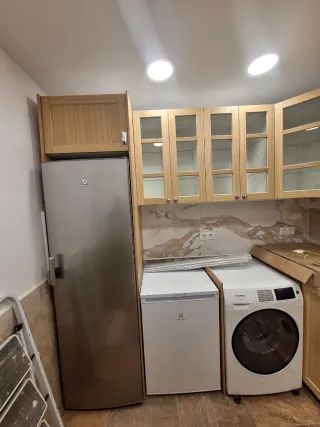 Montador de muebles de cocina armarios puertas..