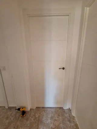 Montador de muebles de cocina armarios puertas..