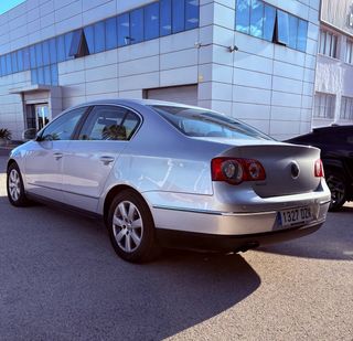 Volkswagen Passat 2.0 TDI Automático