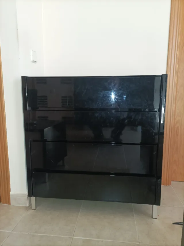 2 Mesitas de noche + cómoda 4 cajones,lacado negro