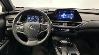 Lexus UX  250h 2WD PREMIUM
