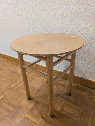 2 Comodini rotondi in legno