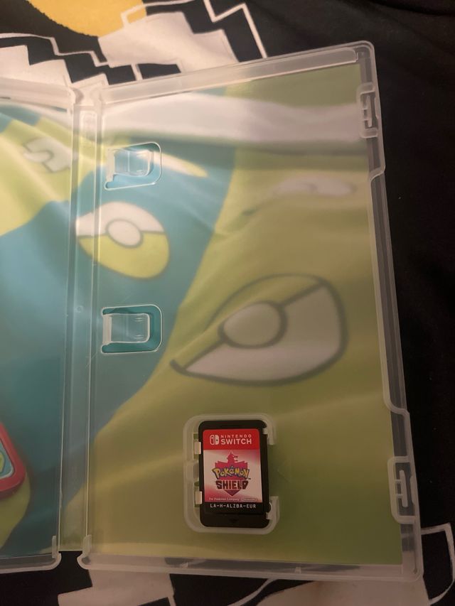 Nintendo Switch Pokémon Scudo