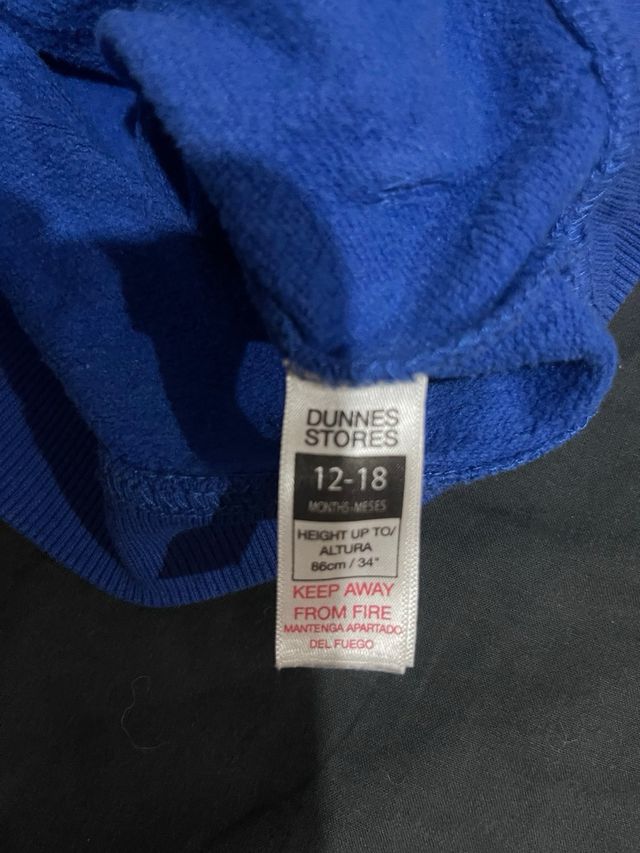 Sudaderas azul y amarilla con capucha