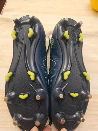 Botas de fútbol Puma aluminio número 40