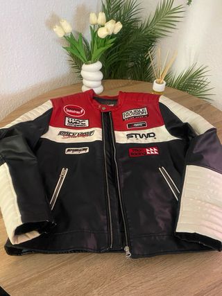 Chaqueta Motera Negra y Roja