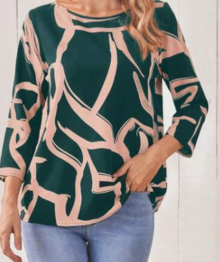 Blusa estampada verde y rosa