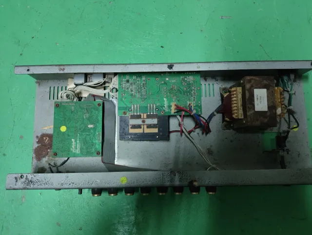 Cabezal Marshall MG100FX