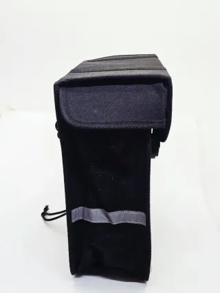 Alforja para bicicleta negra. Plegable.