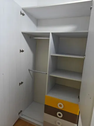 Armario infantil 3 puertas + Cómoda cambiador.