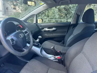 Toyota Auris 2010