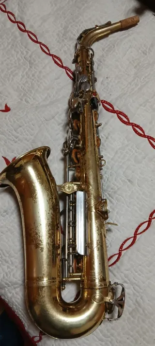 Saxofón Yamaha Yas 25. Sonido espectacular.