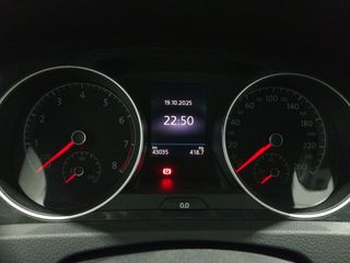 Volkswagen Golf Advance