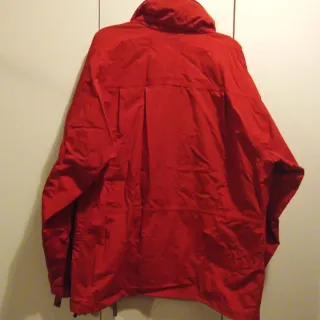 Giacca impermeabile uomo rossa