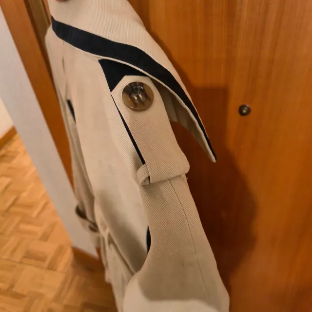 Gabardina Kling Beige y Negra Mujer