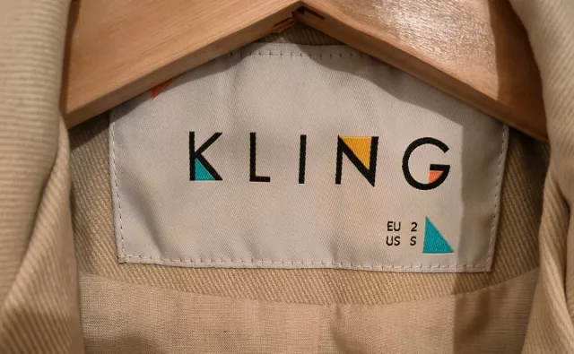 Gabardina Kling Beige y Negra Mujer