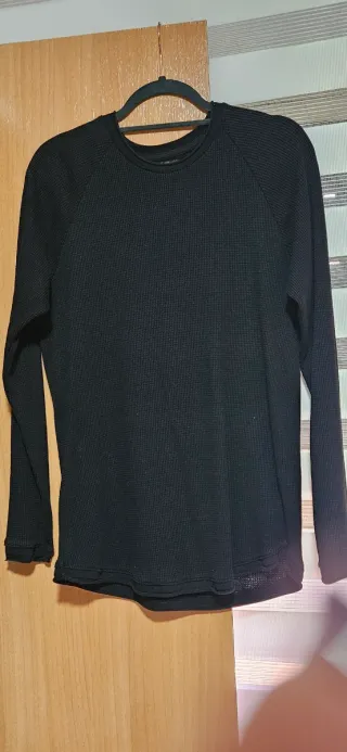 Jersey Bershka Negro Manga Larga