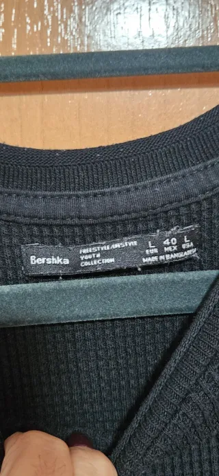 Jersey Bershka Negro Manga Larga