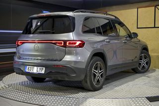 Mercedes EQB MERCEDES-BENZ   300 4MATIC