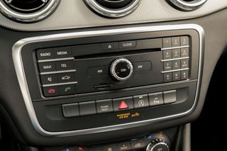 Mercedes GLA MERCEDES-BENZ  GLA 200 d Urban