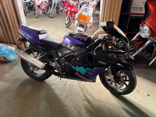 KAWASAKI ZXR 250 de segunda mano por 4.700 EUR en Ontinyent en KAWASAKI ZXR 250 de segunda mano por 4.700 EUR en Ontinyent en