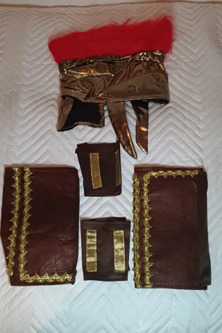 Disfraz Romano Niño  talla 10/12 .