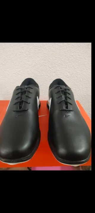 Zapatillas Nike Golf Víctory Tour2 talla 46. Nueva