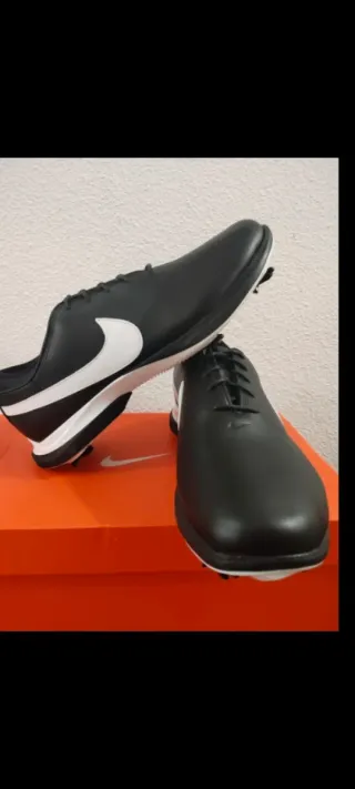 Zapatillas Nike Golf Víctory Tour2 talla 46. Nueva
