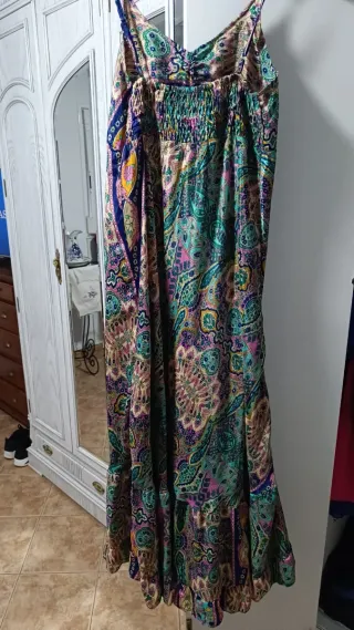 Precioso vestido largo estampado