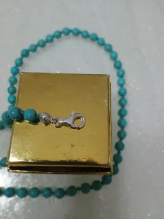 Collana con perle turchesi e argento