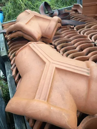 Remate cumbrera teja cerámica