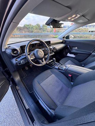 Mercedes-Benz a 180 2020