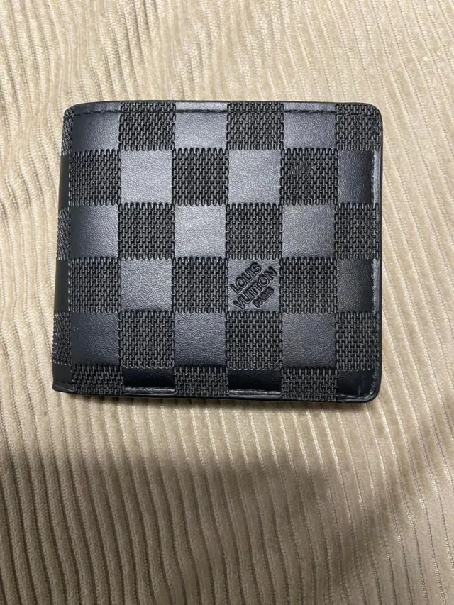 Cartera para hombres elegantes - sin usar